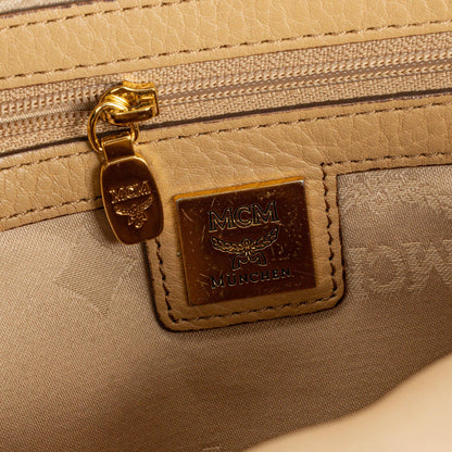 MCM Visetos Rucksack aus neutralem beschichtetem Canvas mit Nieten
