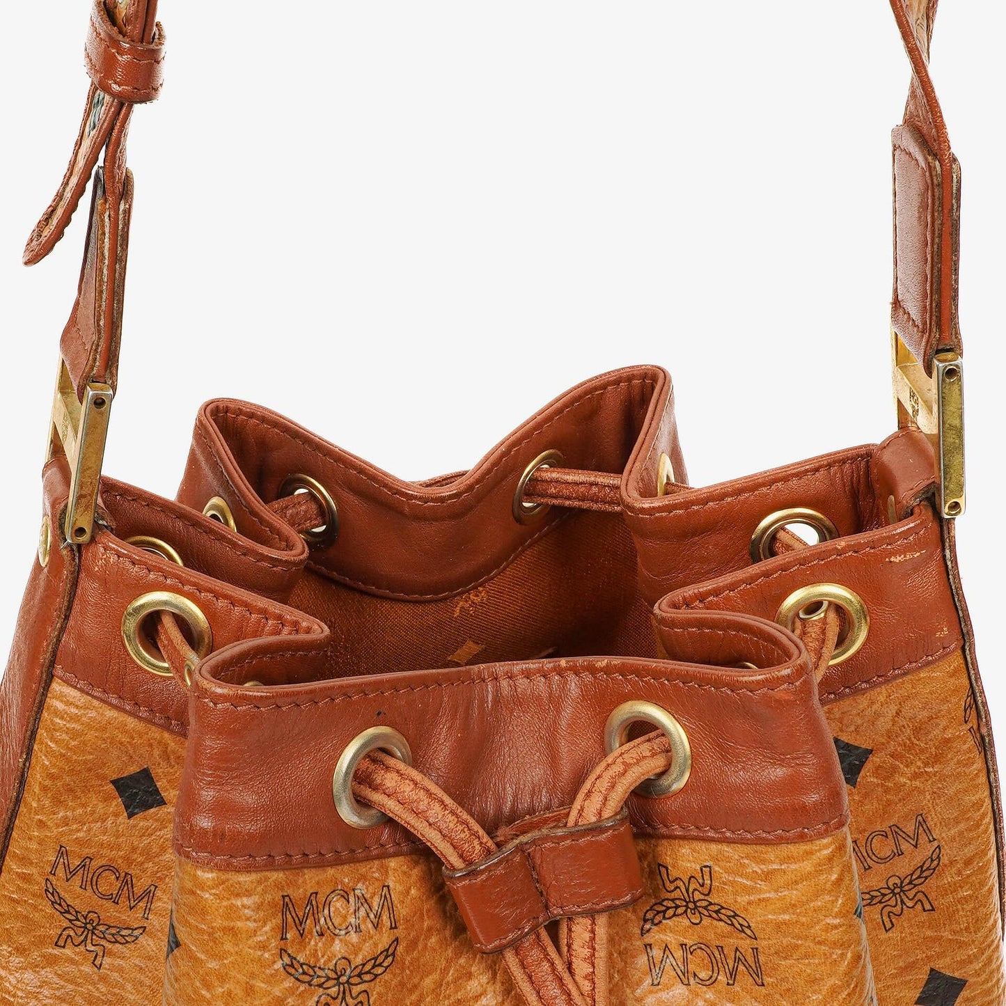 MCM Visetos Beuteltasche in Cognac