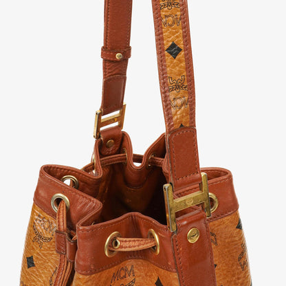 MCM Visetos Beuteltasche in Cognac