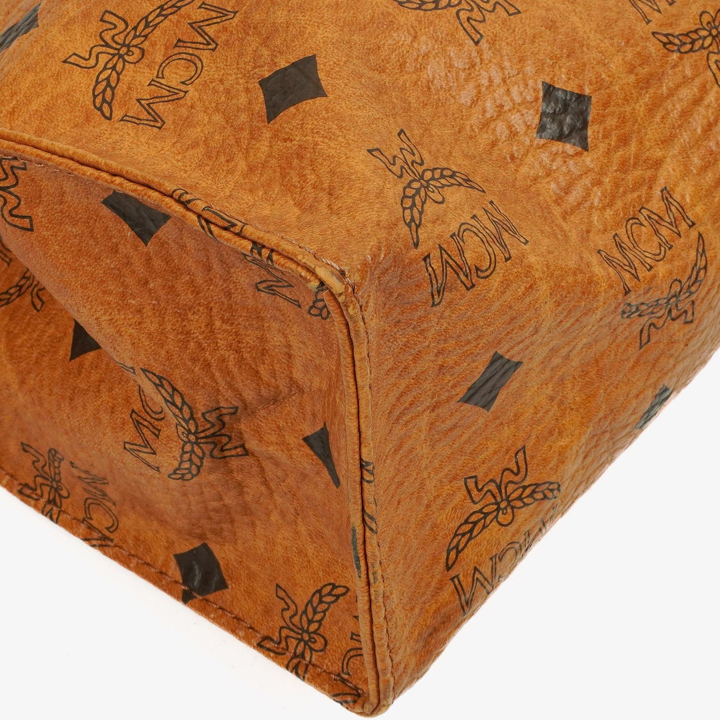 MCM Visetos Täschchen aus cognacfarbenem beschichtetem Canvas