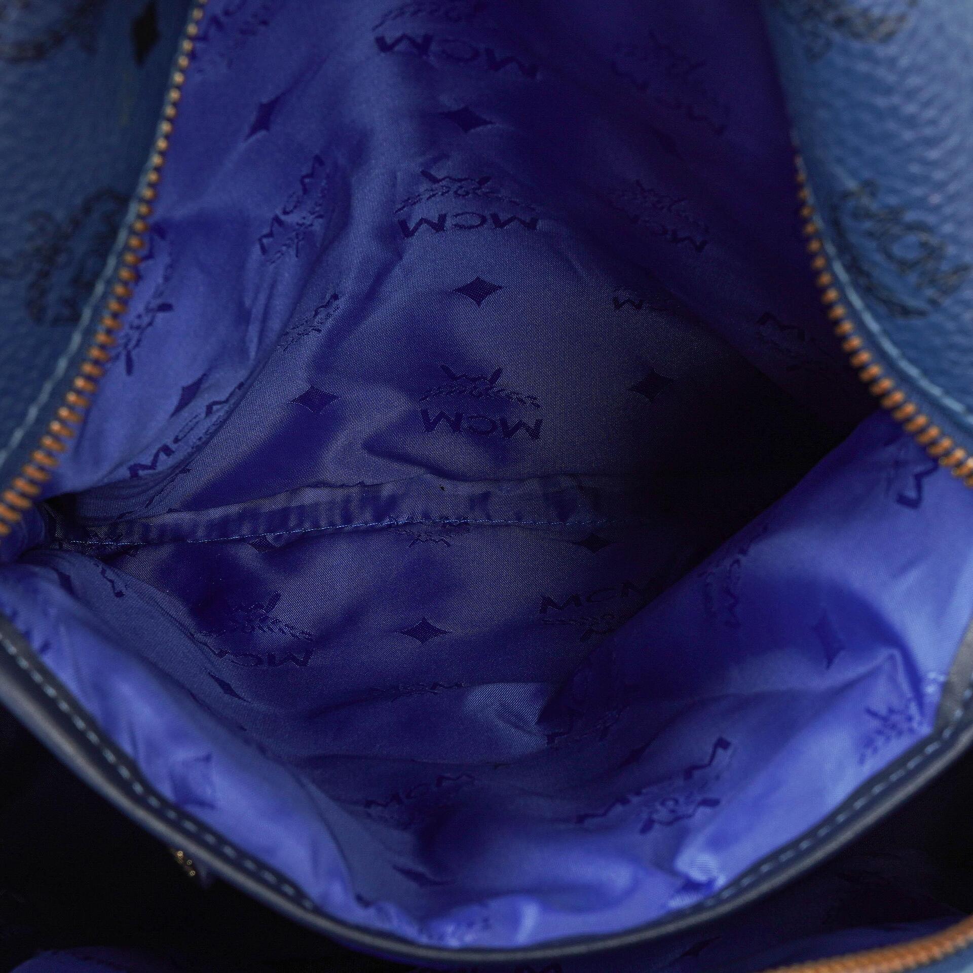 MCM Visetos Stark M Medium Rucksack in Blau mit Nieten