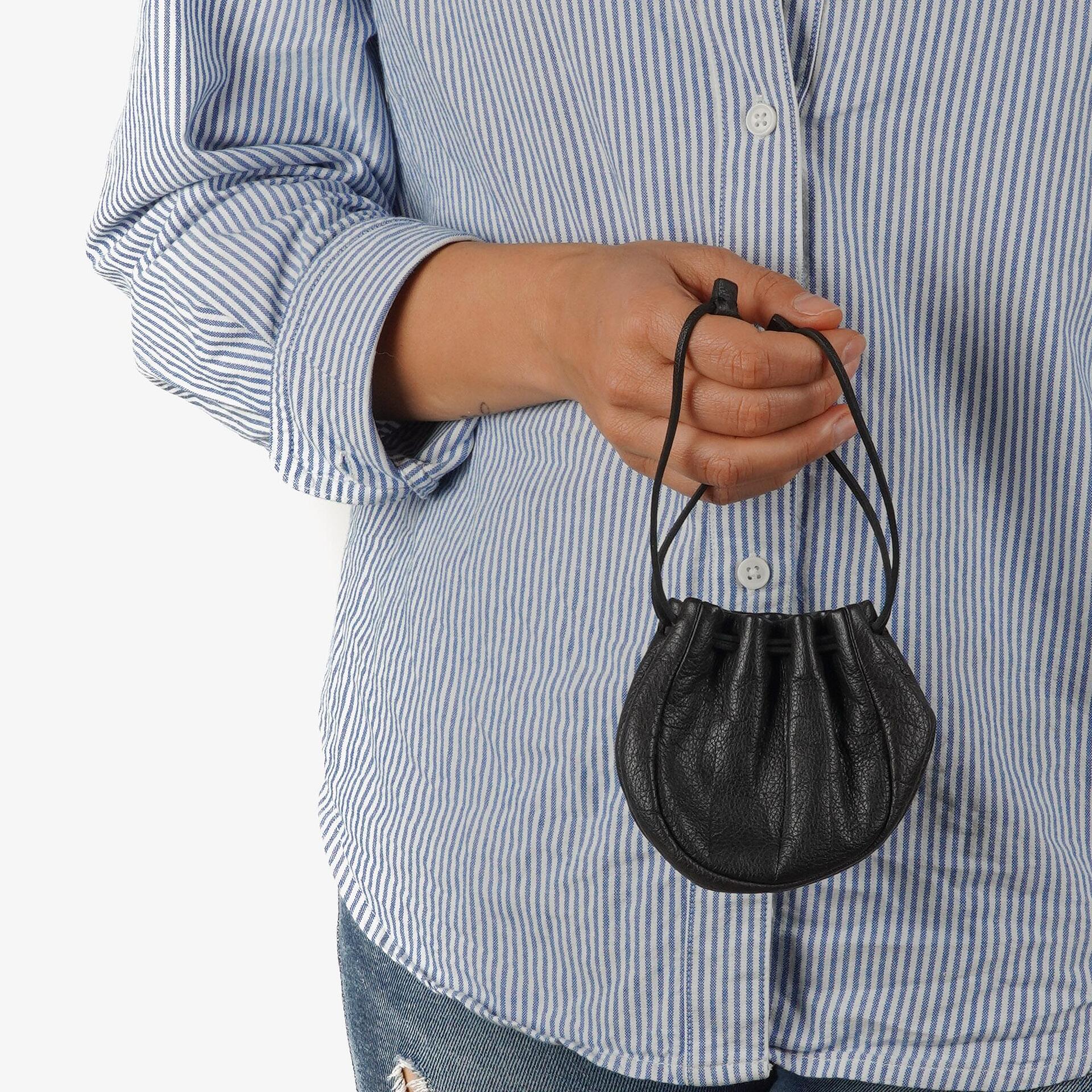 Miu Miu Kordelzug Schwarzes Nero Leder Portemonnaie Portafoglio
