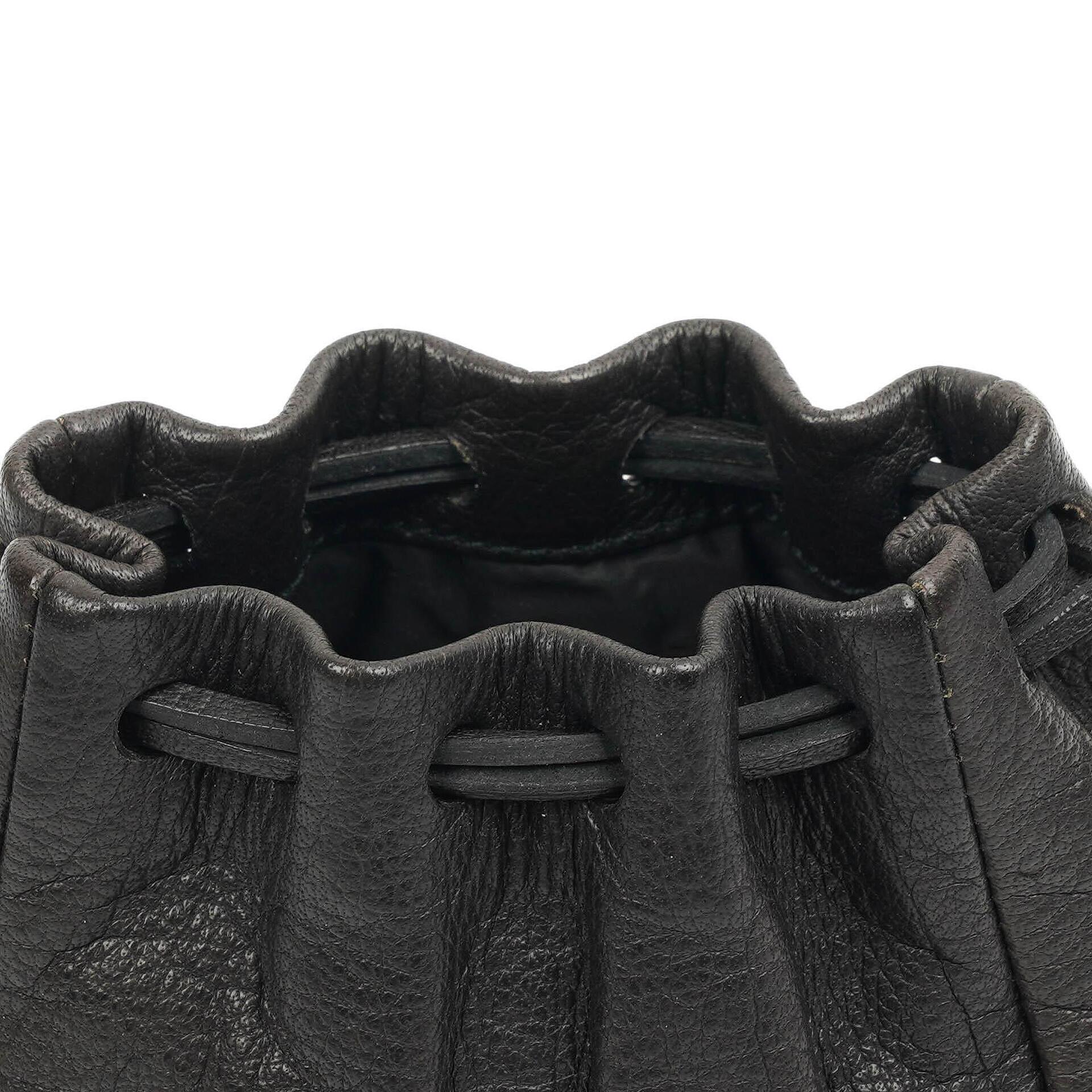 Miu Miu Kordelzug Schwarzes Nero Leder Portemonnaie Portafoglio