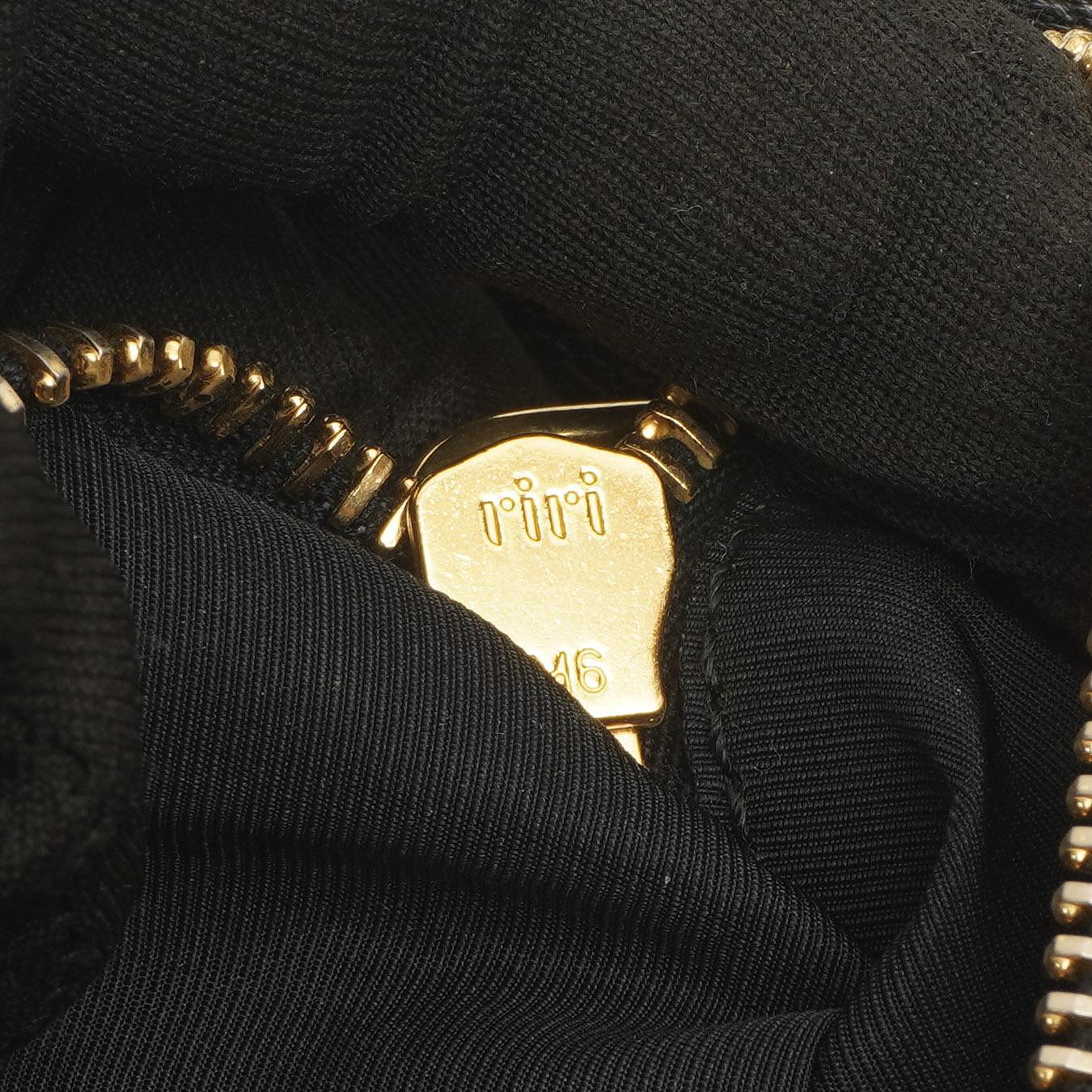 Miu Miu Madras Ziegenleder Convertible Tote Bag Nero Schwarz mit Reißverschluss