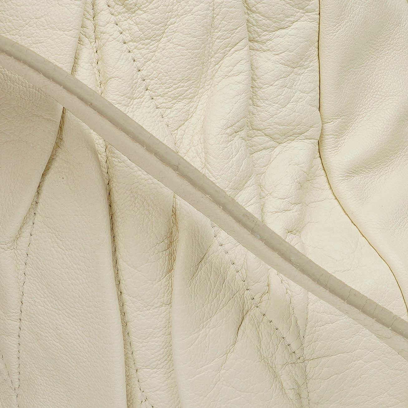 Miu Miu Matelassé Shopping Tote aus Bianco Leder