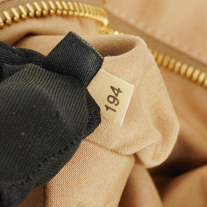 Miu Miu Matelassé Shopping Tote aus Bianco Leder
