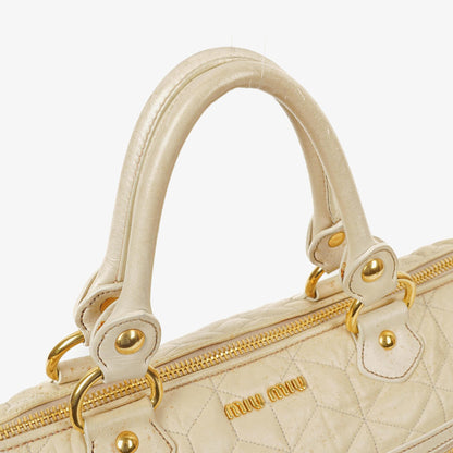 Miu Miu Matelassé Tote Tasche aus cremeweißem gestepptem Nappaleder