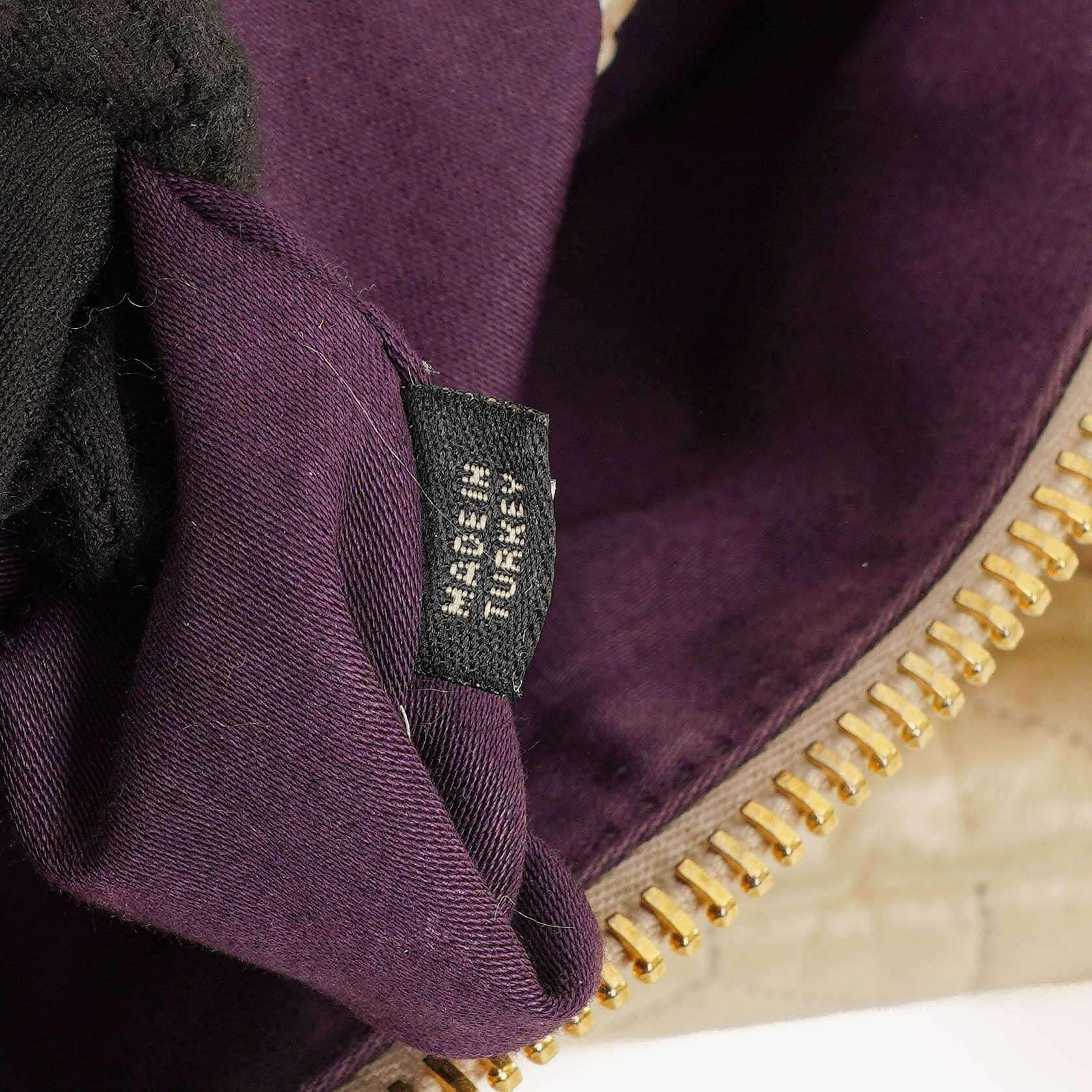 Miu Miu Matelassé Tote Tasche aus cremeweißem gestepptem Nappaleder