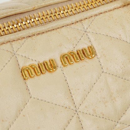 Miu Miu Matelassé Tote Tasche aus cremeweißem gestepptem Nappaleder