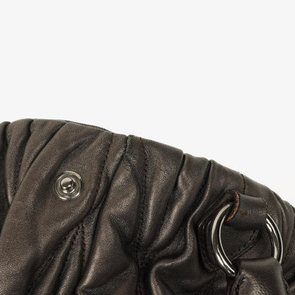 Miu Miu Matelassé Tote aus Grafit Mordoré Metallic Nappa-Leder