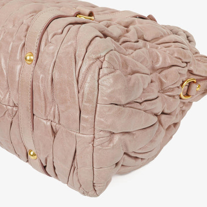 Miu Miu Matelassé Tote Tasche aus Leder