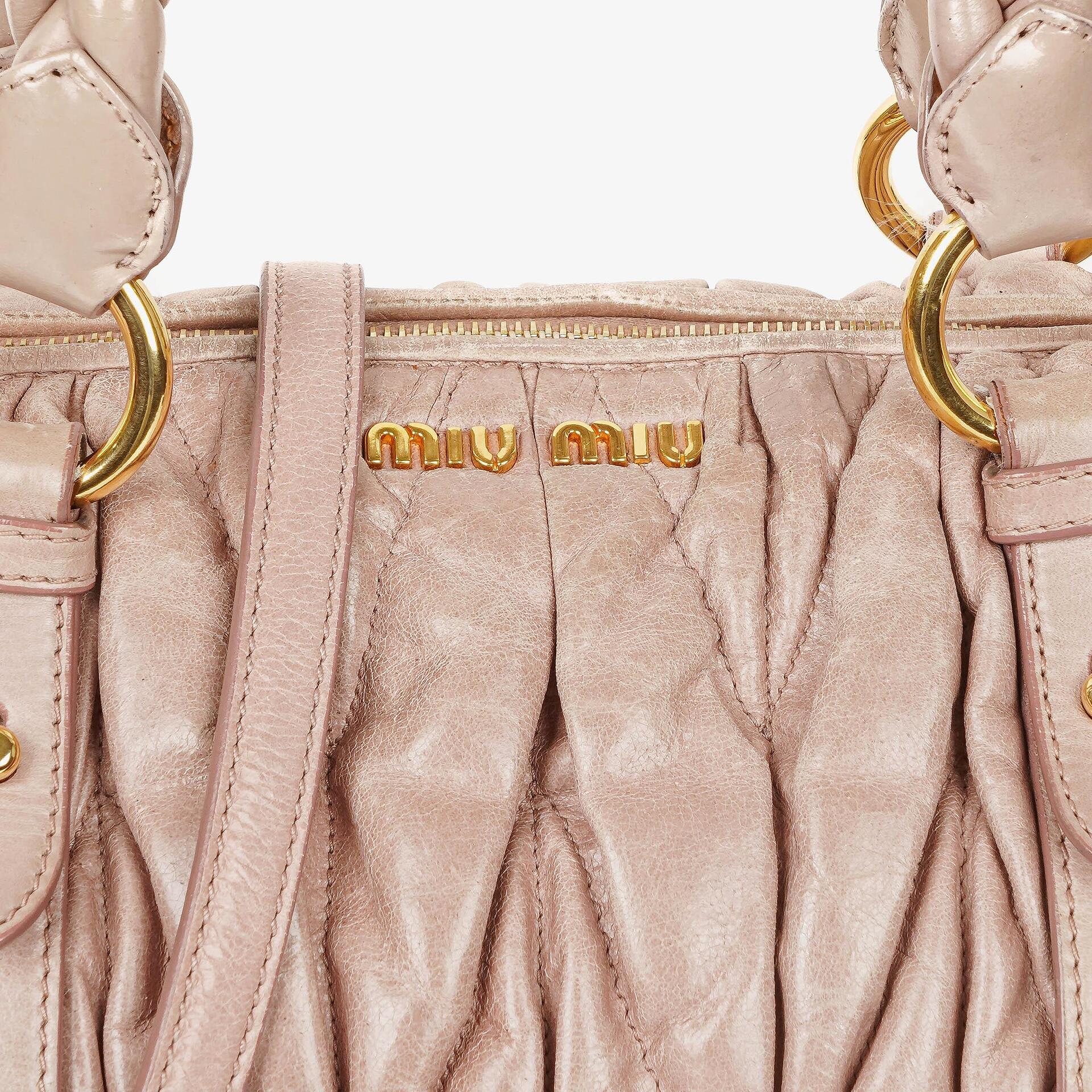 Miu Miu Matelassé Tote Tasche aus Leder