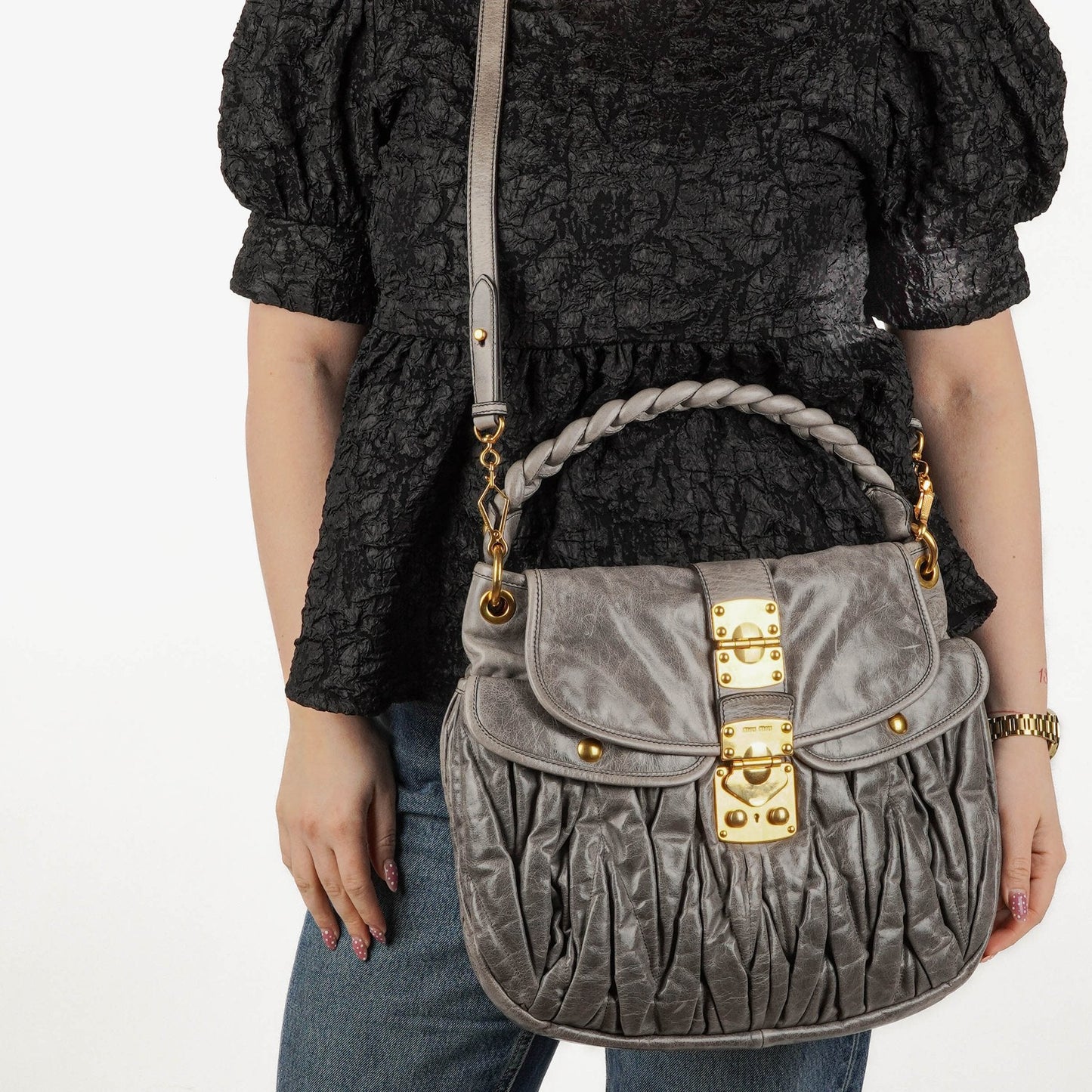 Miu Miu Matelassé Coffer Hobo-Tasche aus Lux Leder