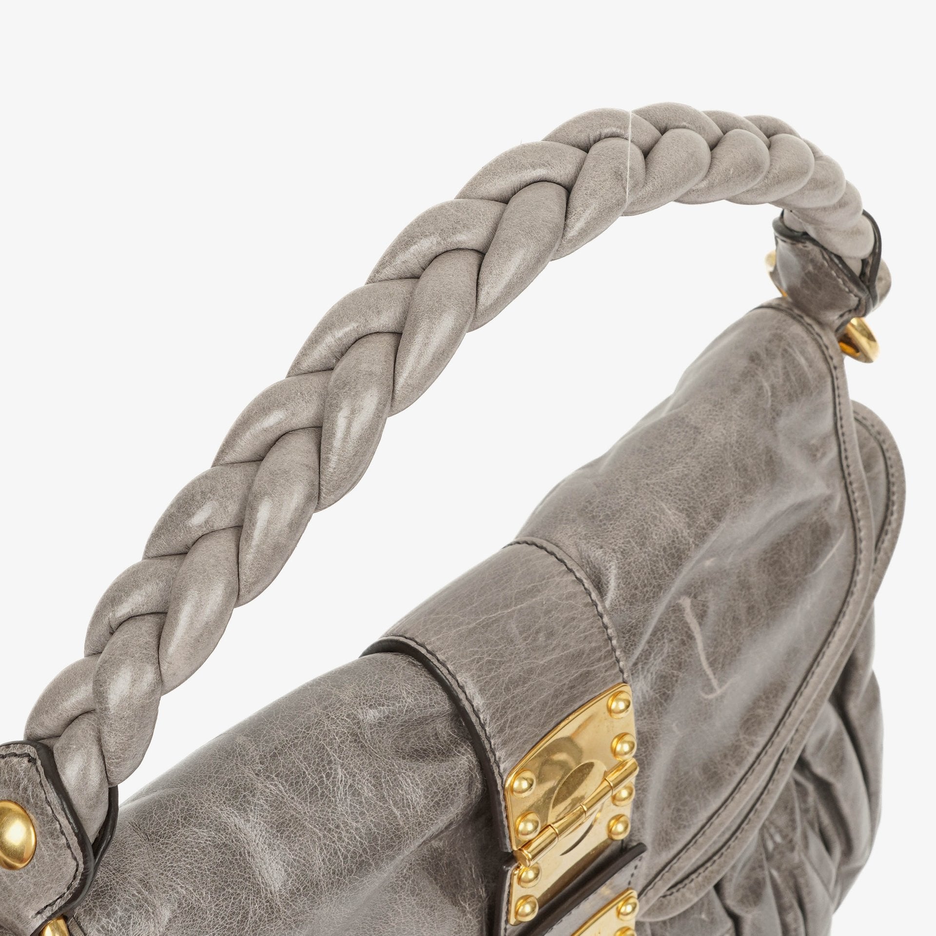Miu Miu Matelassé Coffer Hobo-Tasche aus Lux Leder