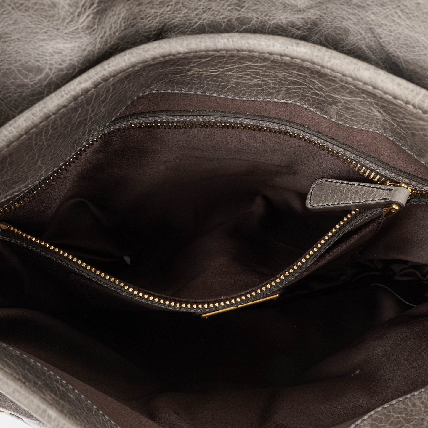 Miu Miu Matelassé Coffer Hobo-Tasche aus Lux Leder