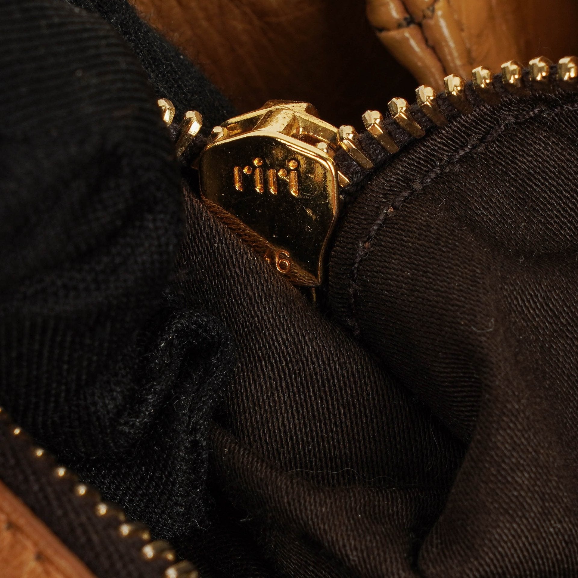 Miu Miu Lux Tote Bag aus Leder