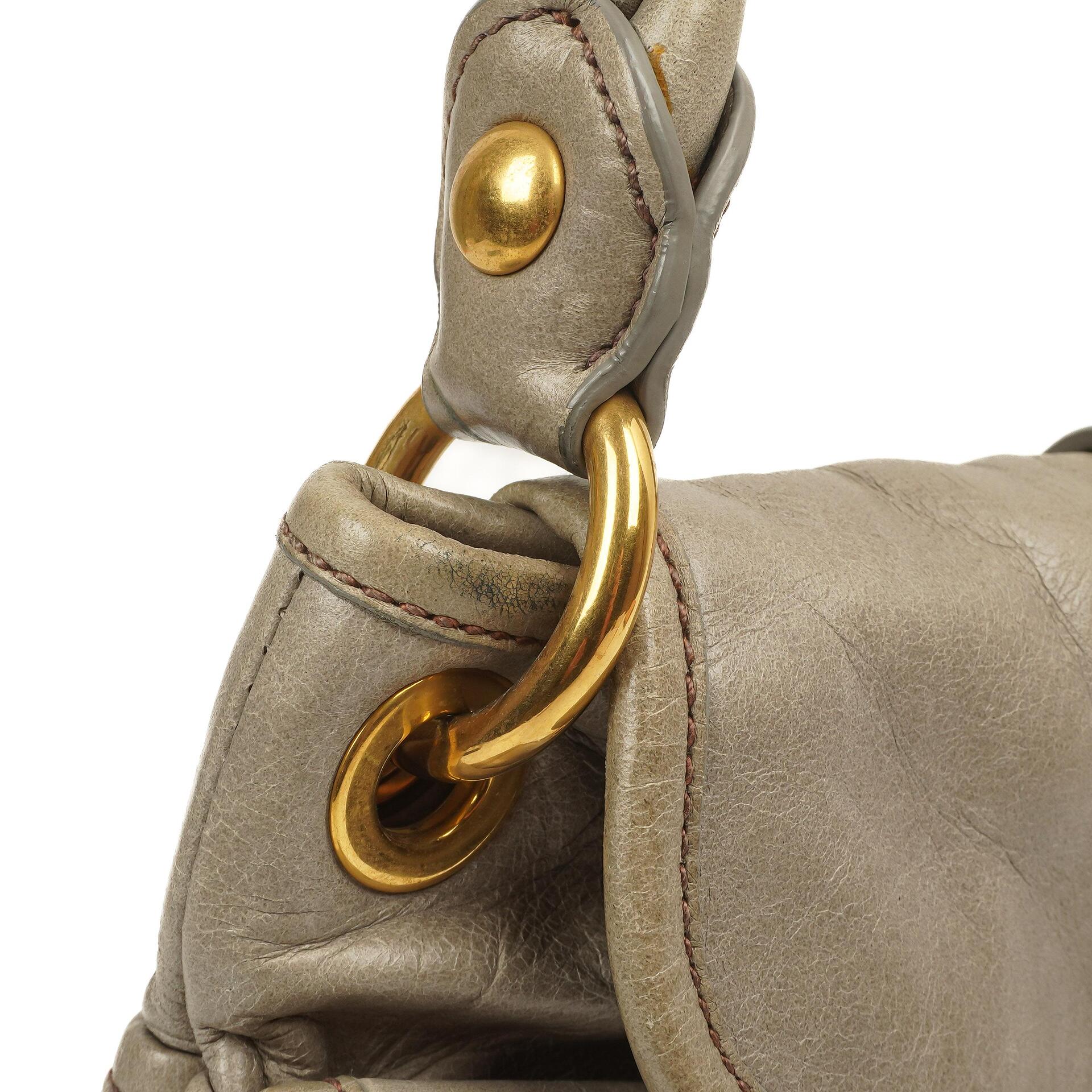 Miu Miu Matelasse Lux Napa Leder Grau Coffer Hobo Tasche