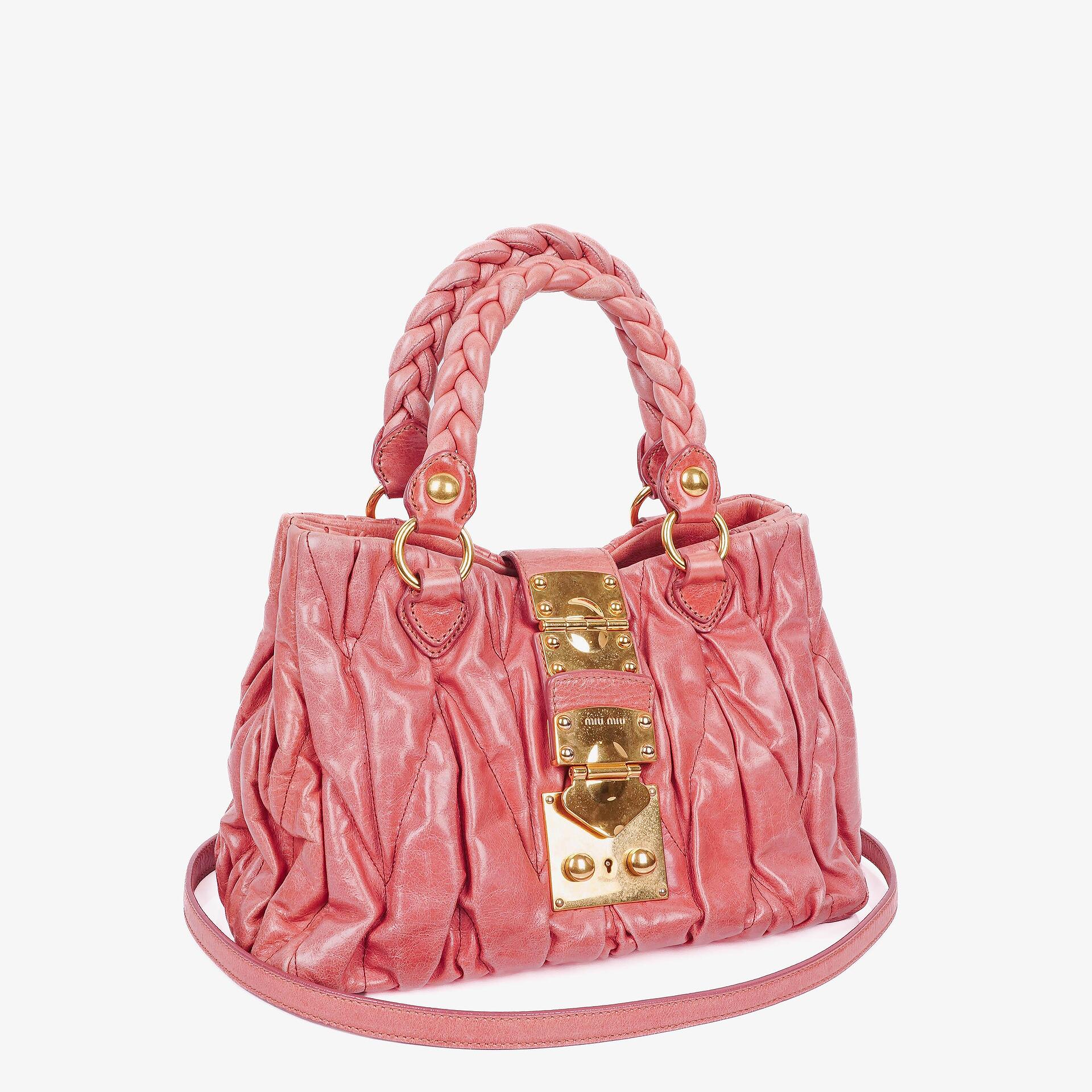 Miu Miu Matelassé Lux Tote Bag aus rosa Leder