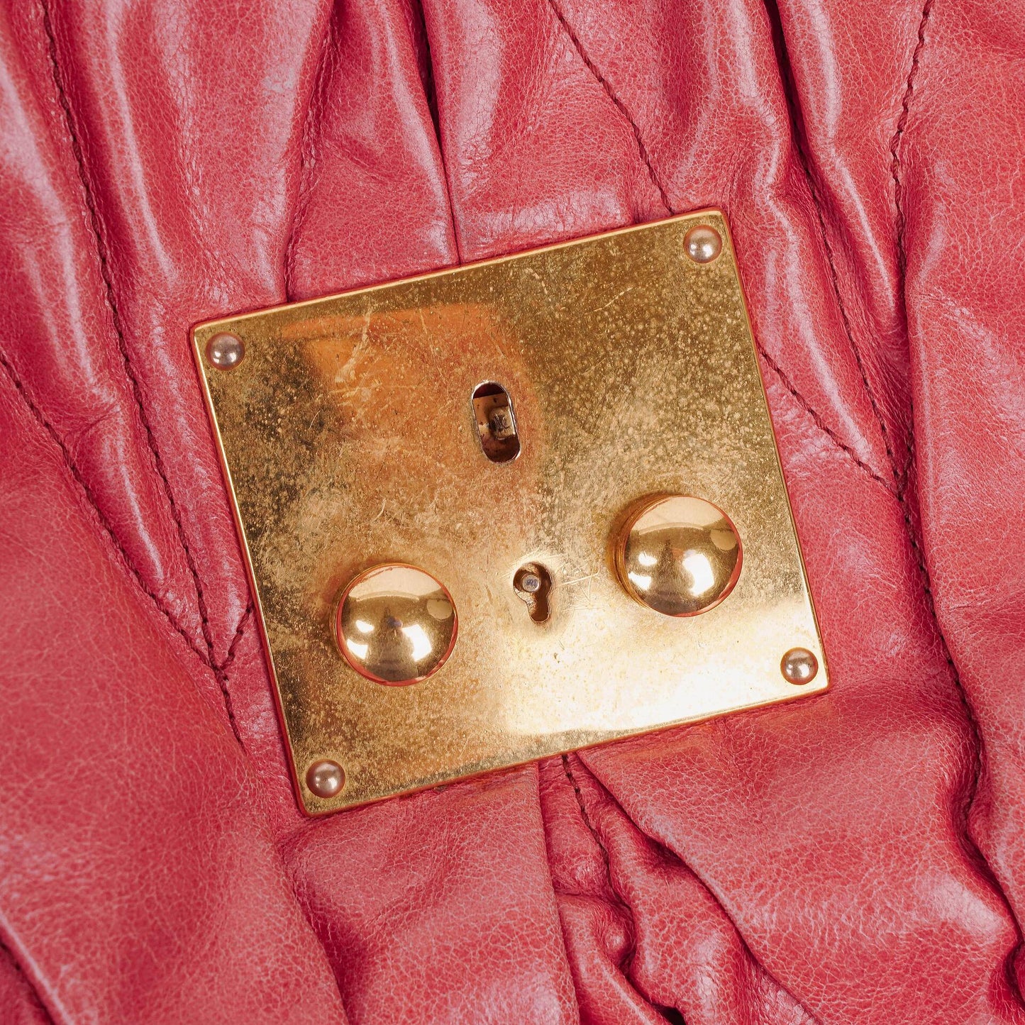 Miu Miu Matelassé Lux Tote Bag aus rosa Leder