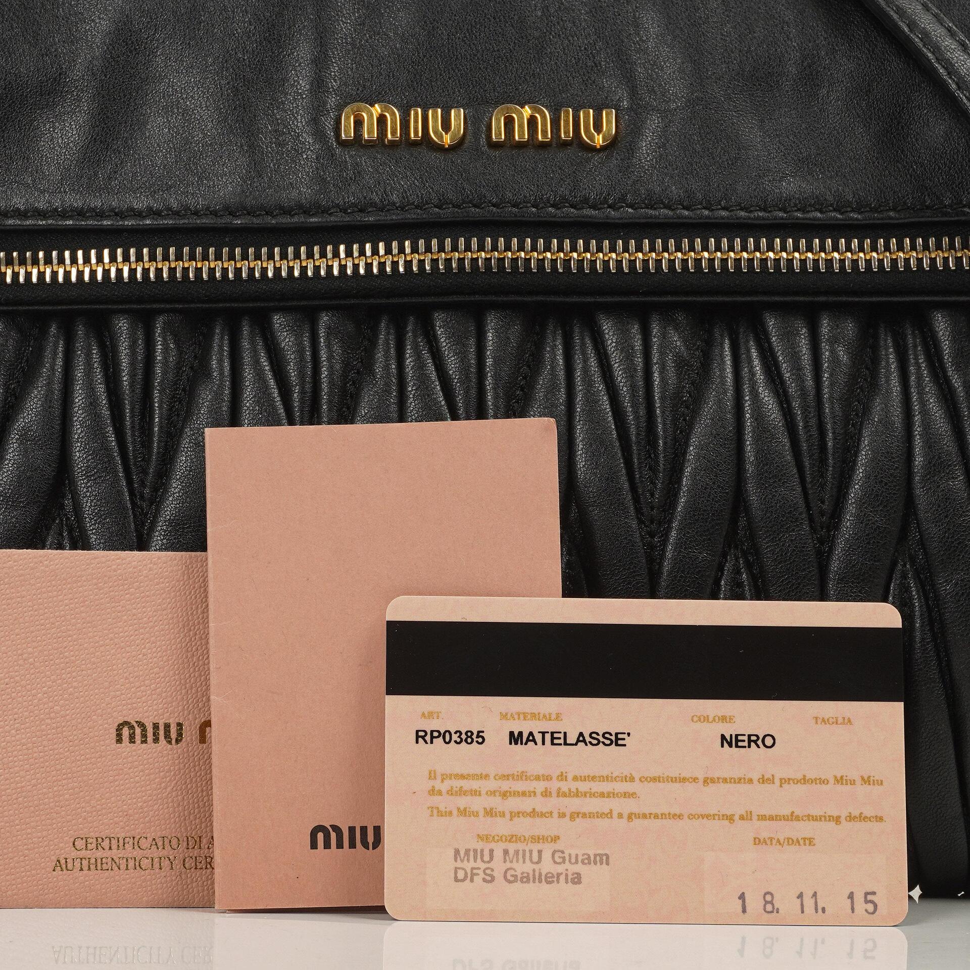 Miu Miu Matelasse Napa Nero Crossbody Clutch Bag Schwarz