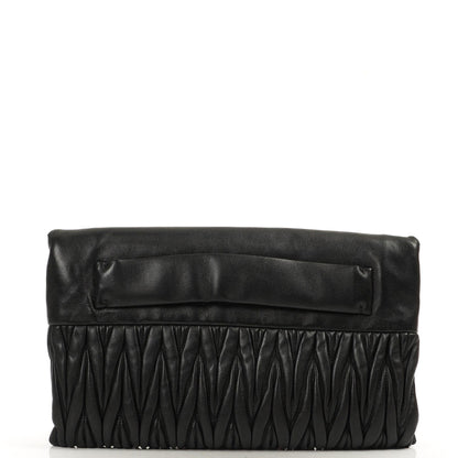 Miu Miu Matelasse Napa Nero Crossbody Clutch Bag Schwarz