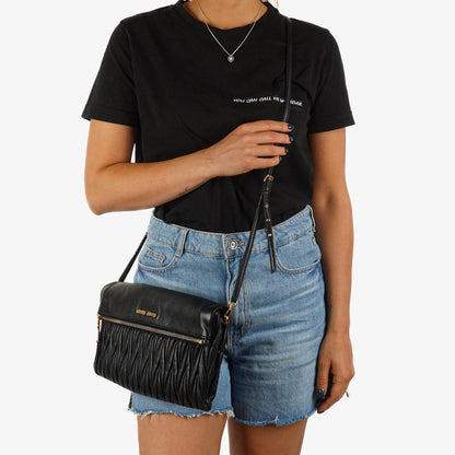 Miu Miu Matelasse Napa Nero Crossbody Clutch Bag Schwarz