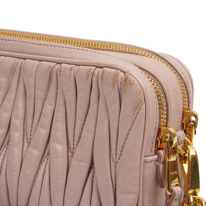 Miu Miu Matelasse Nappa Leder Crossbody Clutch Bag Mughetto