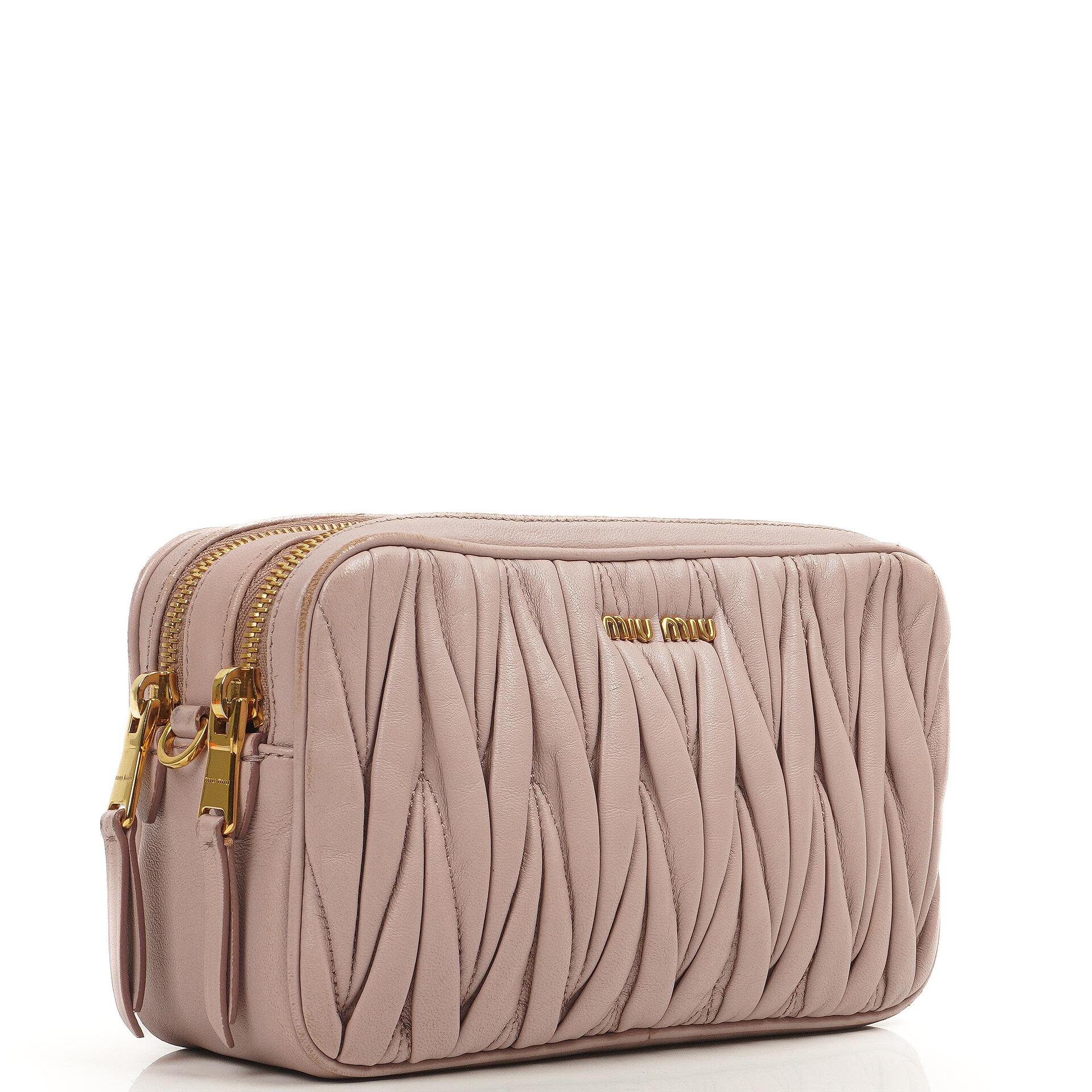 Miu Miu Matelasse Nappa Leder Crossbody Clutch Bag Mughetto
