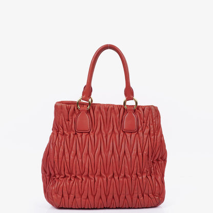 Miu Miu Matelassé Satchel Tasche aus rosa Leder