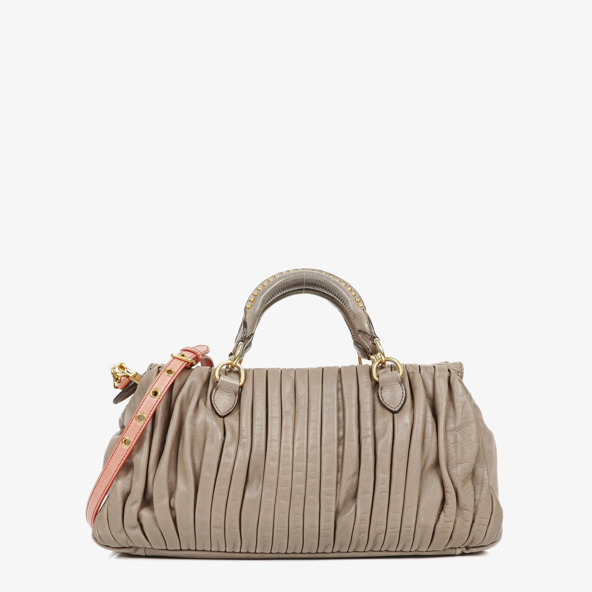 Miu Miu Plissee Matelassé Tasche mit Nieten