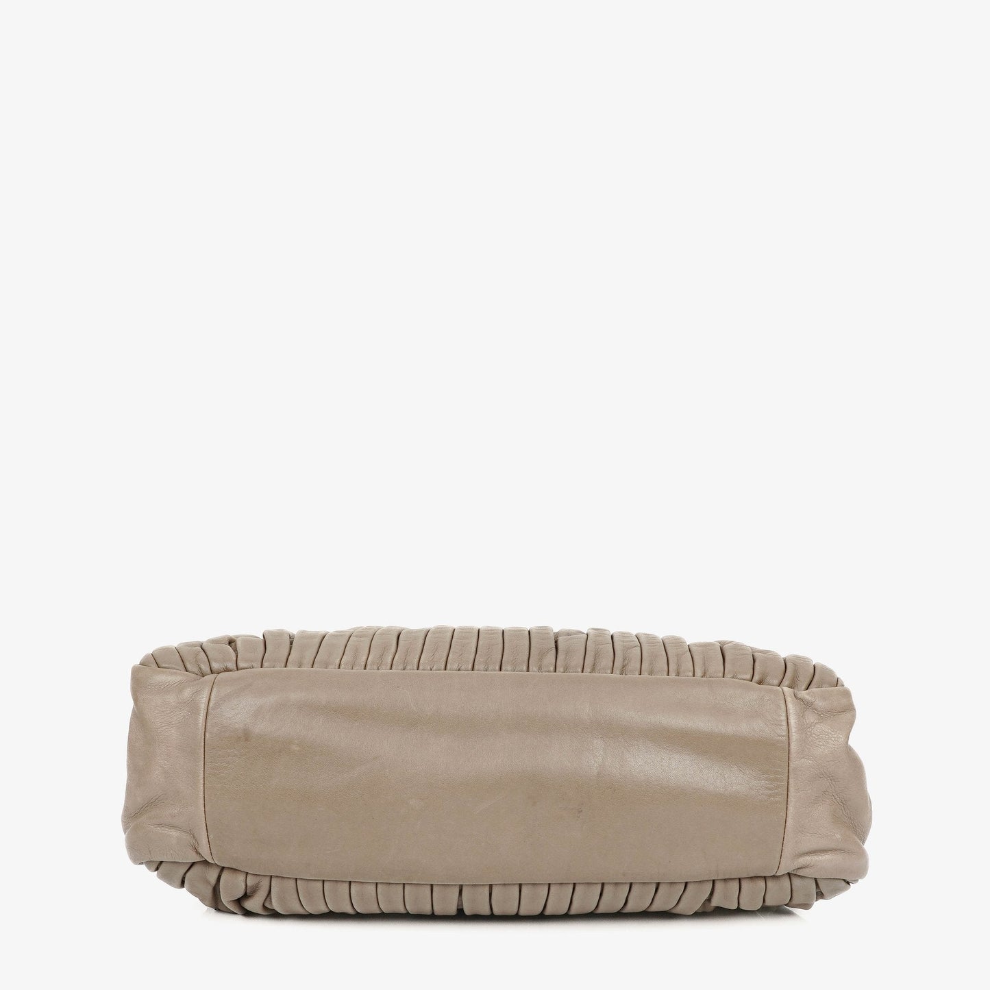 Miu Miu Plissee Matelassé Tasche mit Nieten