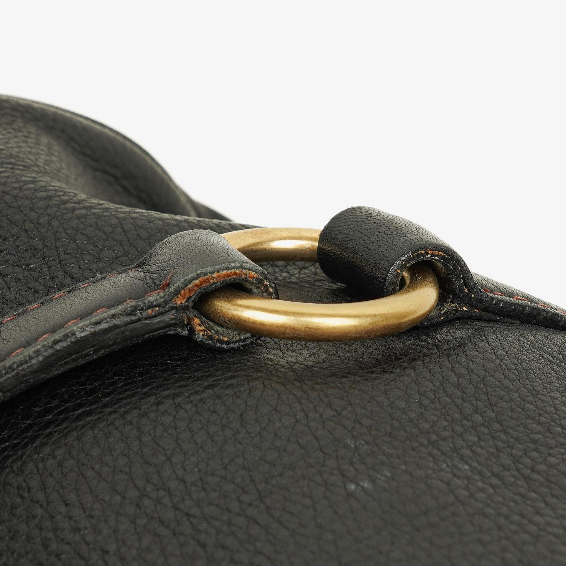 Miu Miu Vitello Bow Satchel Tasche in Schwarz