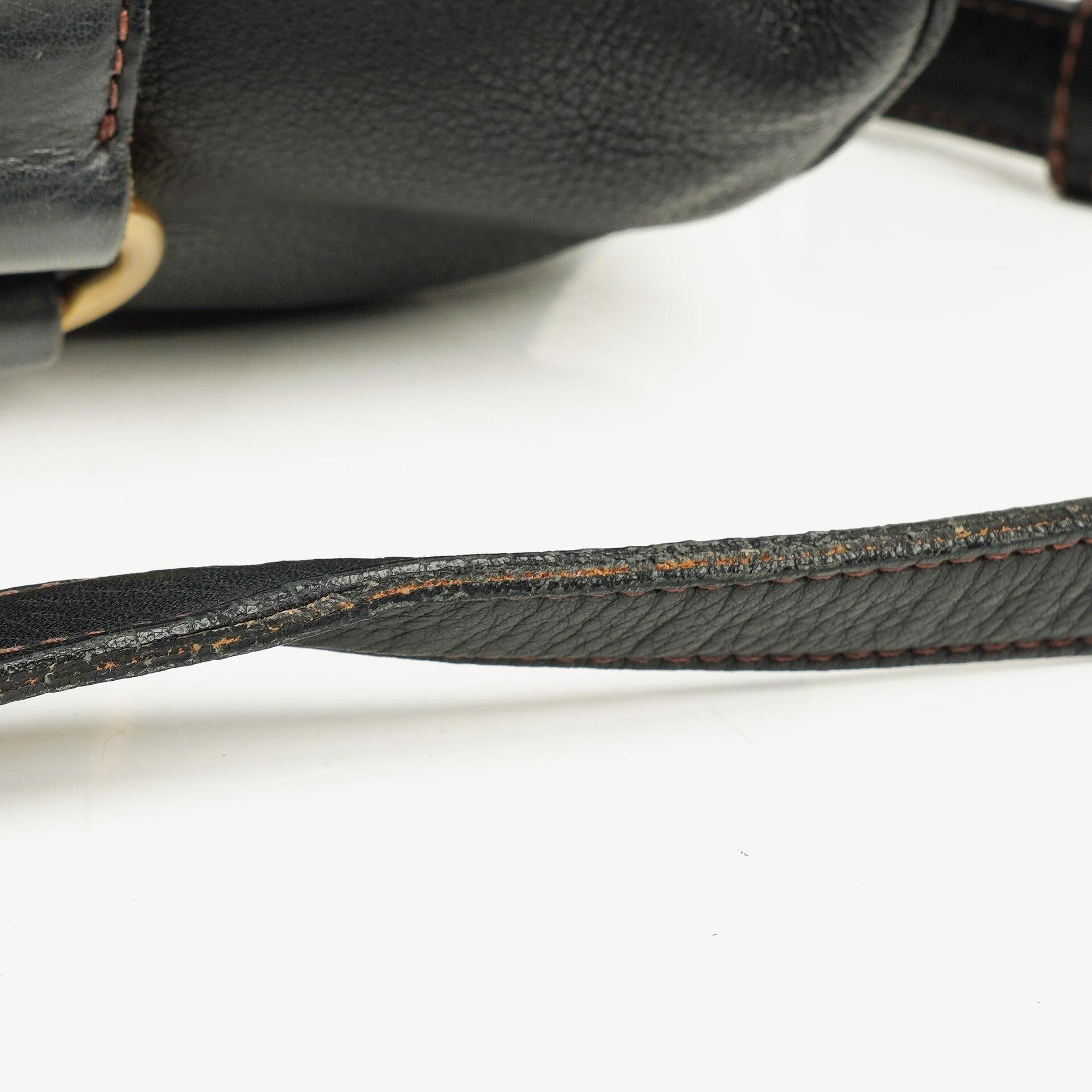 Miu Miu Vitello Bow Satchel Tasche in Schwarz