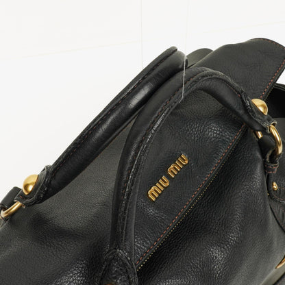 Miu Miu Vitello Bow Satchel Tasche in Schwarz