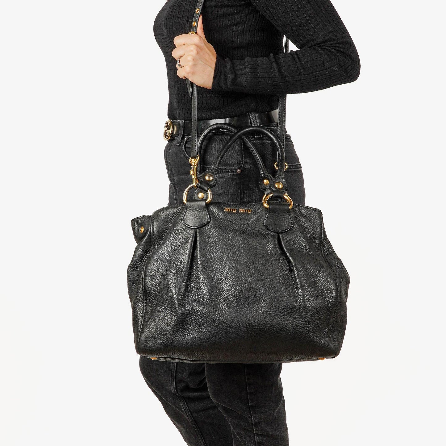 Miu Miu Vitello Caribu Tragetasche aus schwarzem Leder