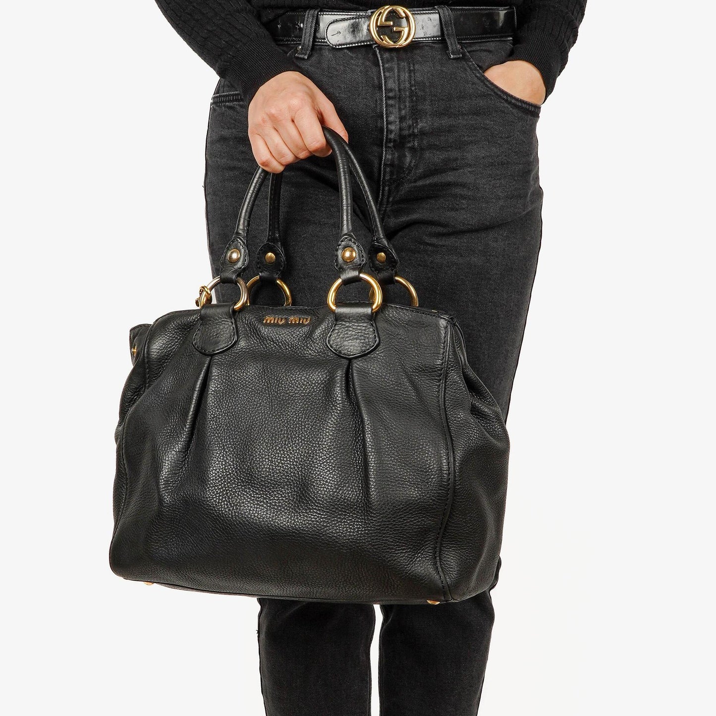Miu Miu Vitello Caribu Tragetasche aus schwarzem Leder