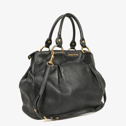 Miu Miu Vitello Caribu Tragetasche aus schwarzem Leder