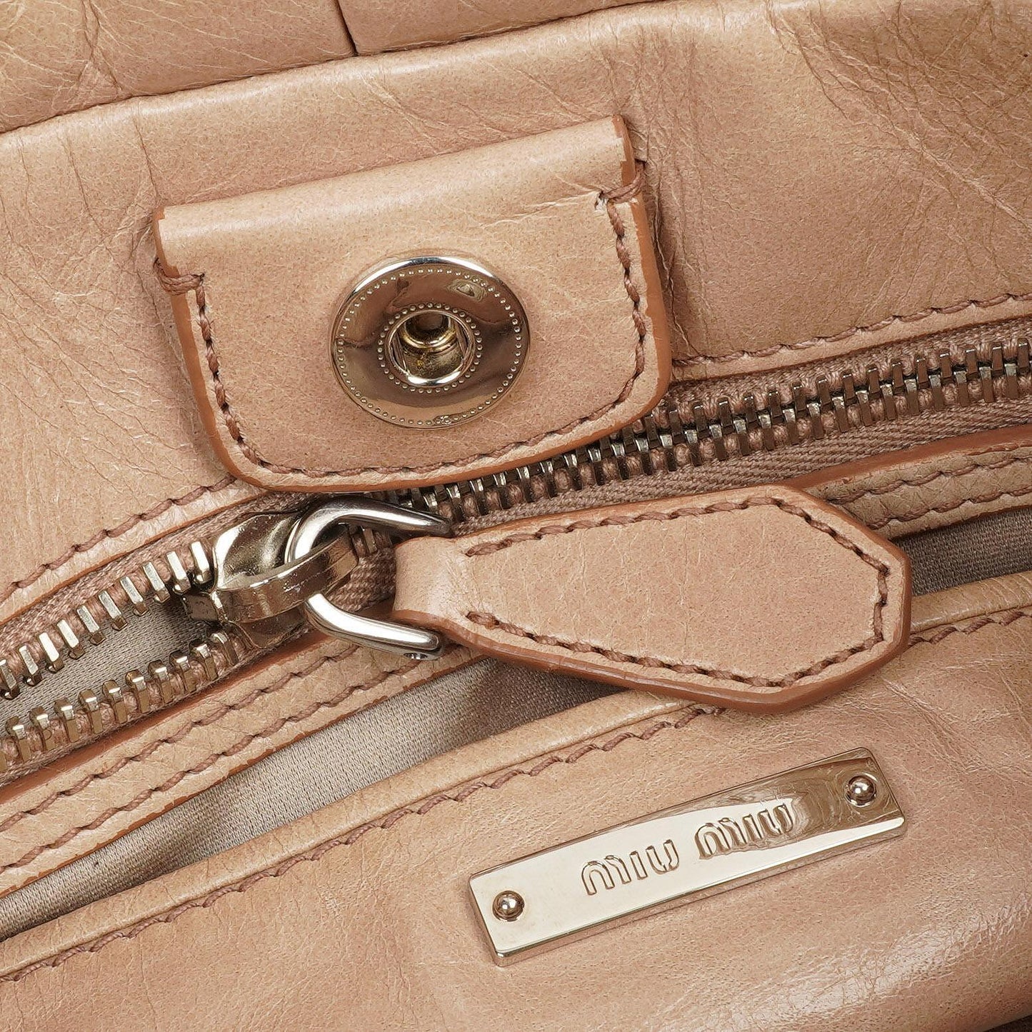 Miu Miu Vitello Lux Beigefarbene Satchel Tasche