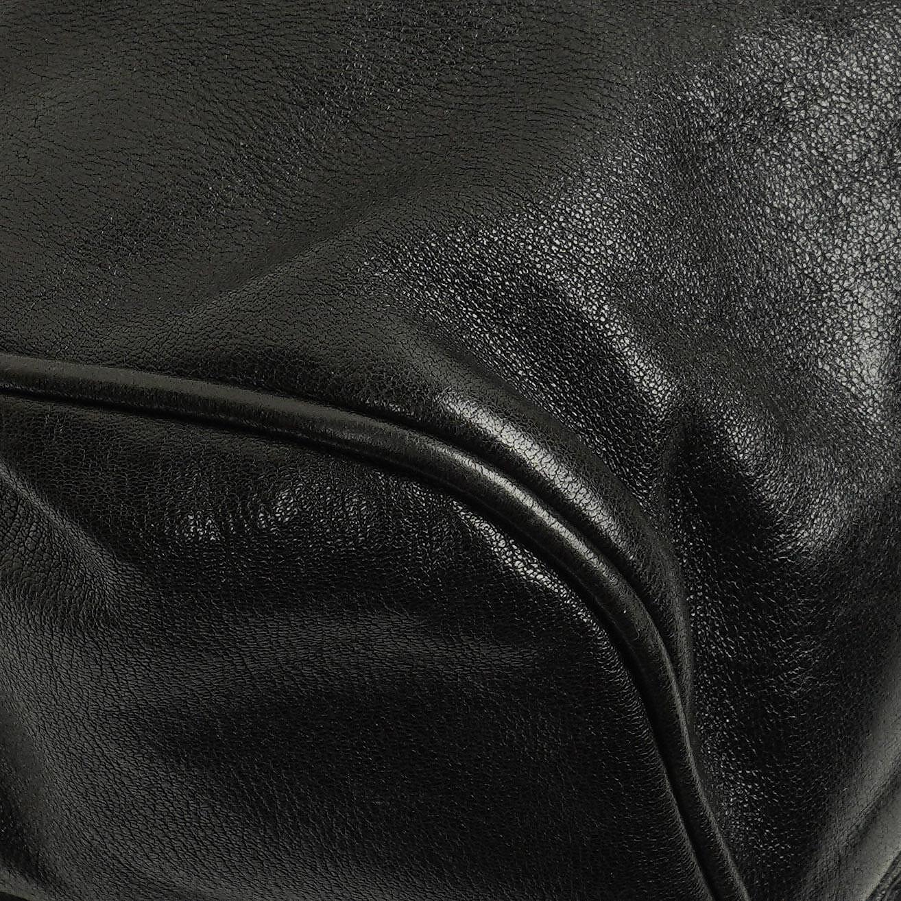 Miu Miu Vitello Lux Schwarze Schleifen-Umhängetasche