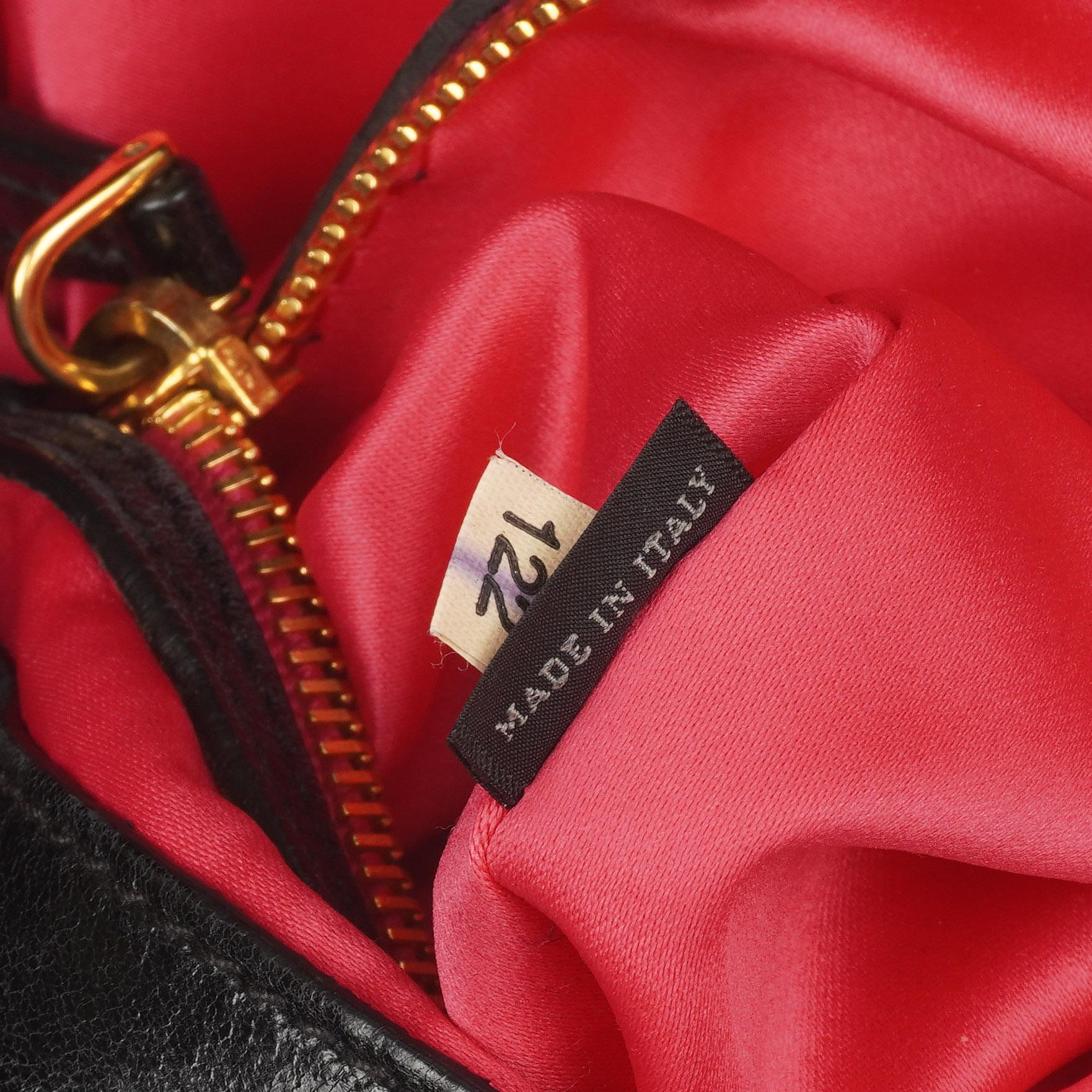Miu Miu Vitello Lux Schwarze Satchel Tasche