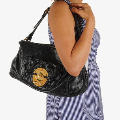 Miu Miu Vitello Lux Schwarze Satchel Tasche