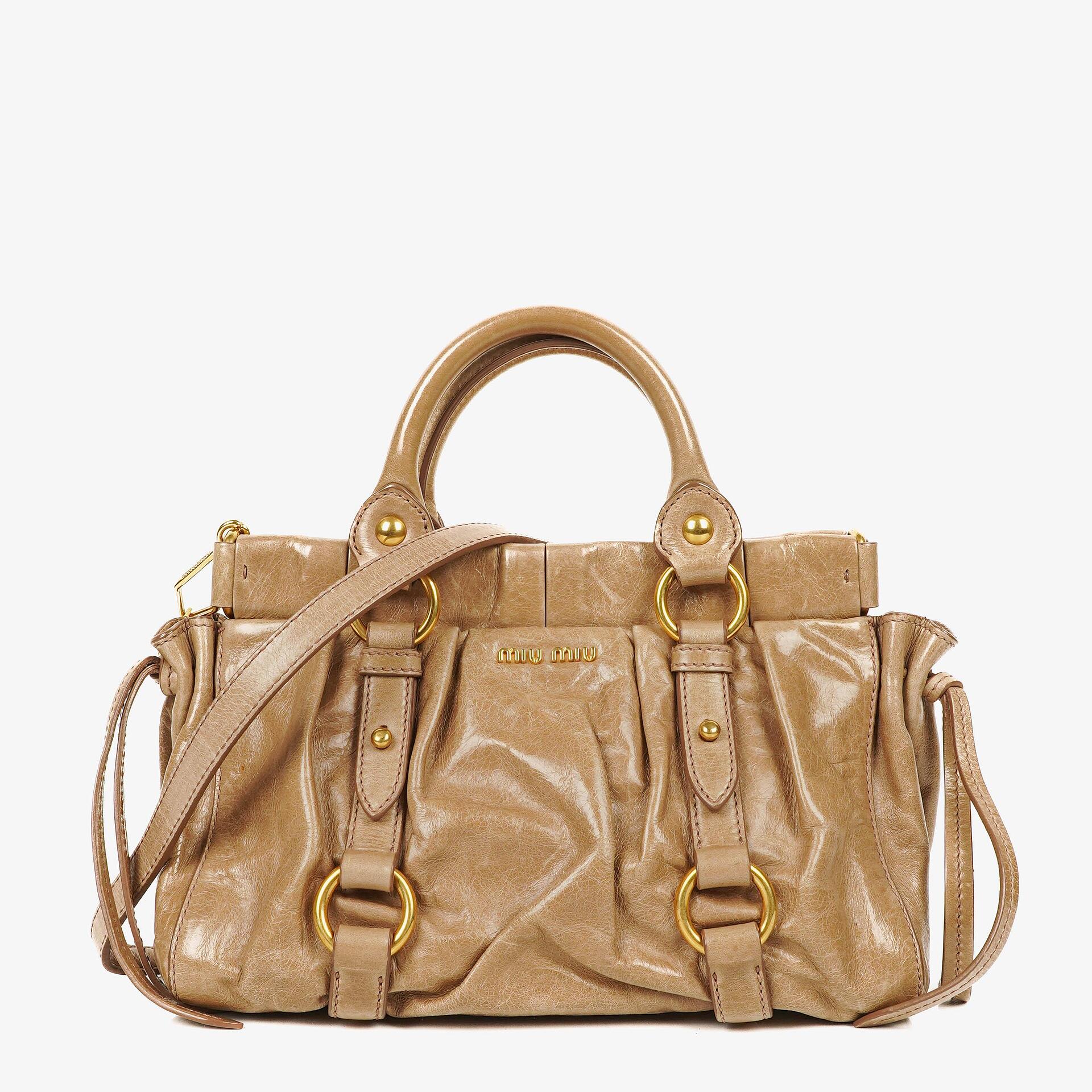 Miu Miu Vitello Lux Satchel Tasche in Cammeo
