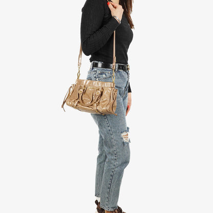 Miu Miu Vitello Lux Satchel Tasche in Cammeo