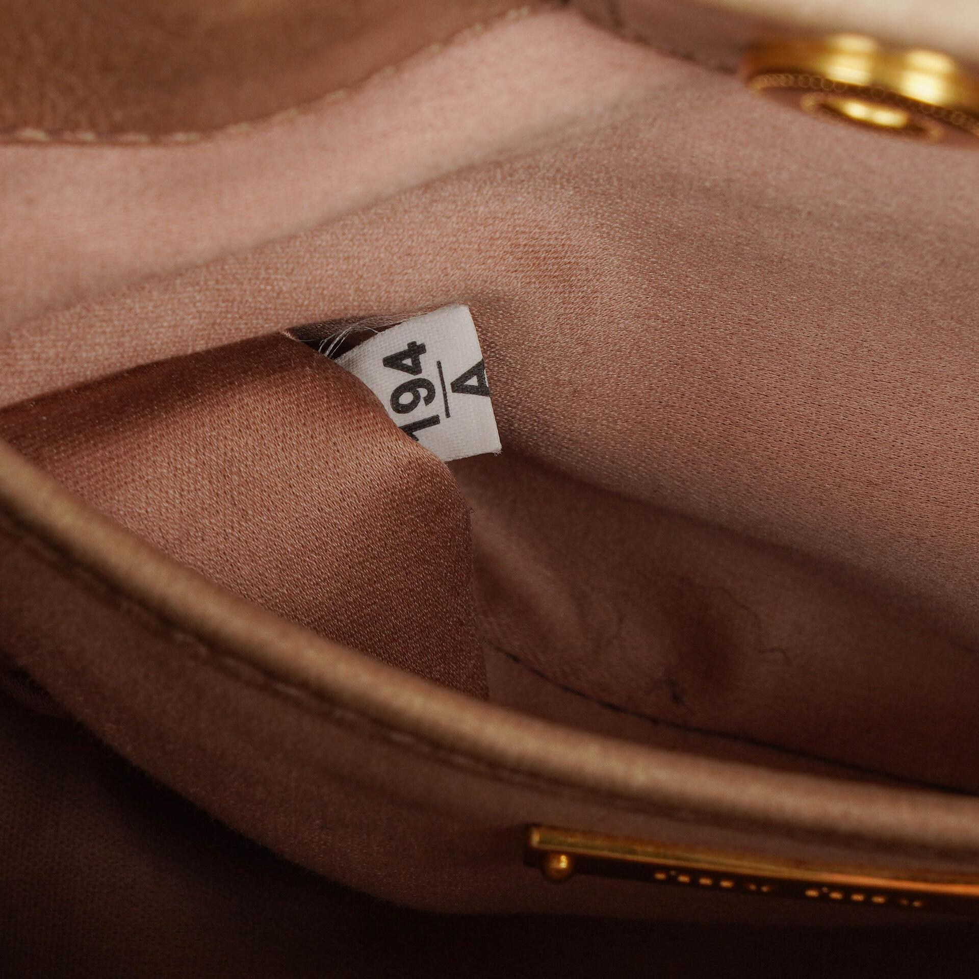 Miu Miu Vitello Lux Satchel Tasche in Cammeo