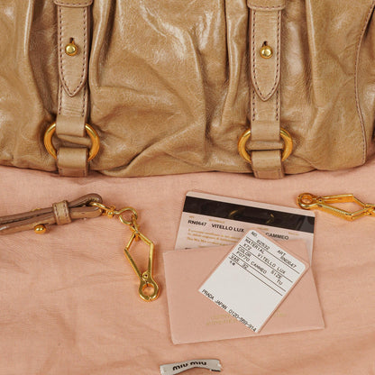 Miu Miu Vitello Lux Satchel Tasche in Cammeo
