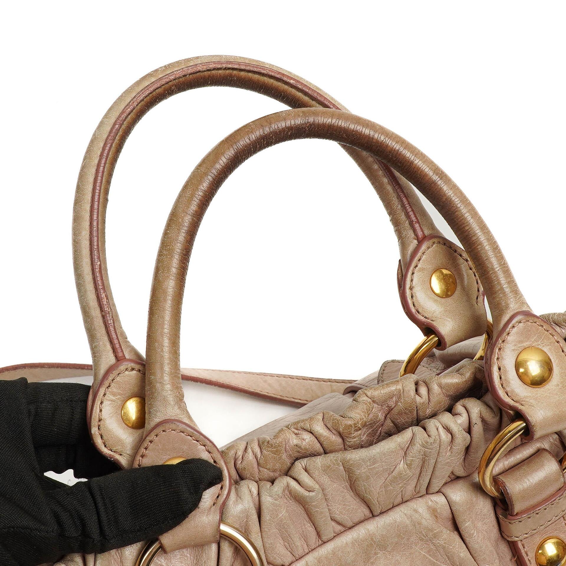 Miu Miu Vitello Lux Mughetto Umhängetasche