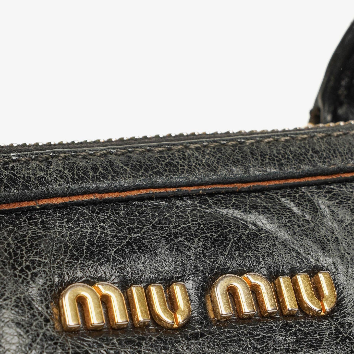 Miu Miu Vitello Lux Kleine Satchel Tasche aus schwarzem Leder