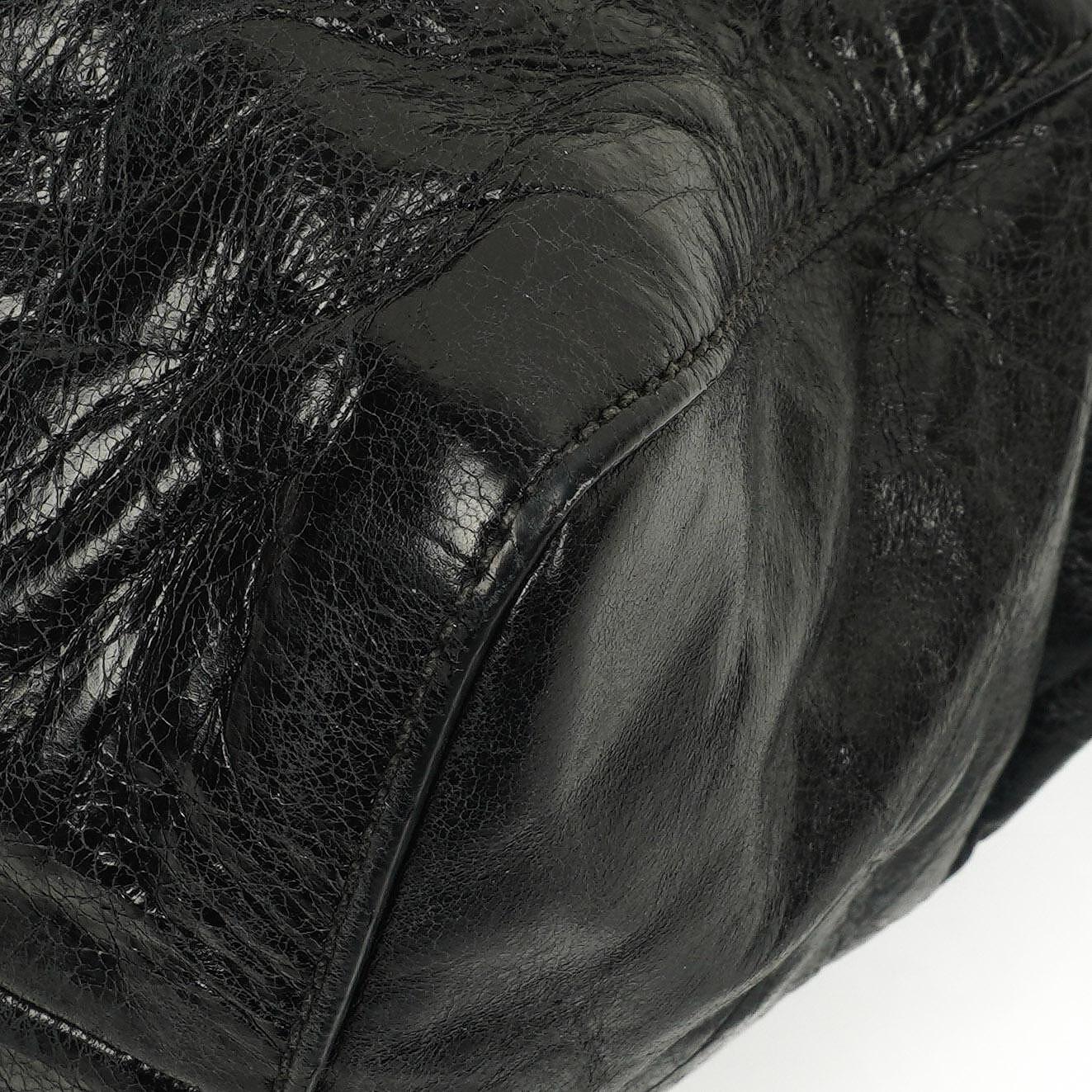 Miu Miu Vitello Shine Satchel Tasche Schwarz