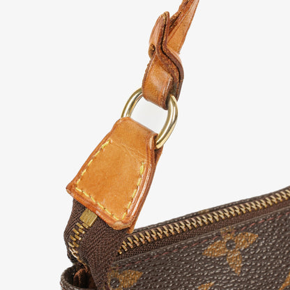Louis Vuitton Pochette Accessoires Clutch aus Monogram Canvas