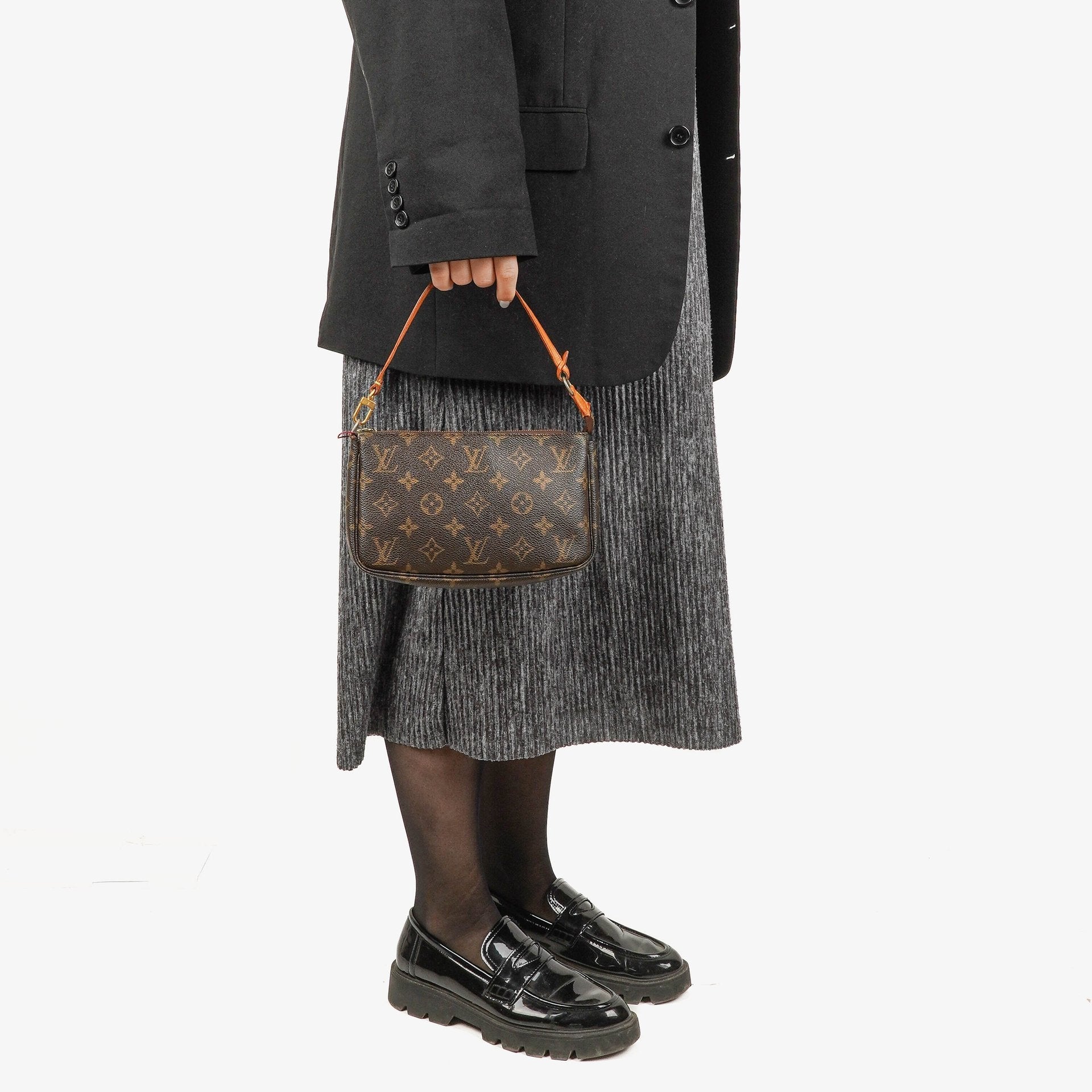 Louis Vuitton Pochette Accessoires Monogram Canvas Clutch